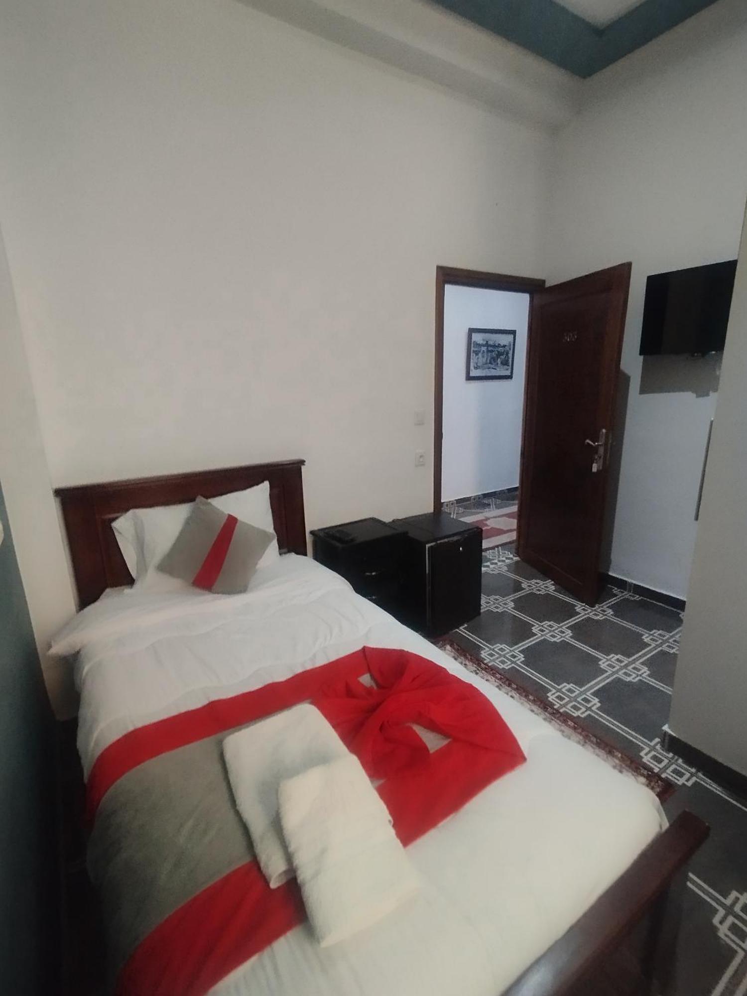 Hotel Biarritz Tanger Luaran gambar